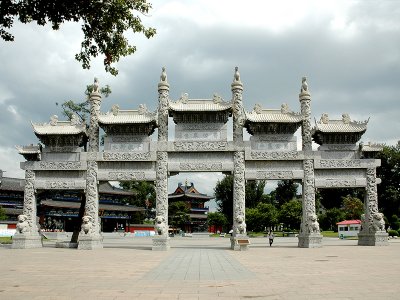 五門(mén)青石石雕牌坊